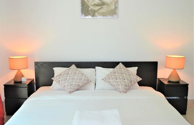 HRI - Studio - Photo 2