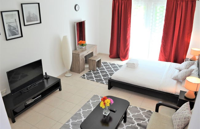 HRI - Studio - Photo 4