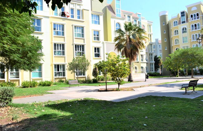 HRI - Studio - Photo 12