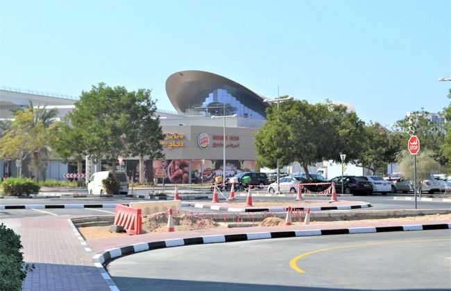 HRI - Studio - Photo 11