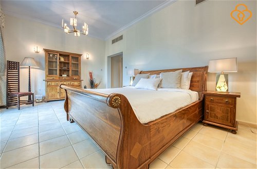 Foto 1 - Beautiful Large 4 B/R Villa W/ Pool Jumeirah Island