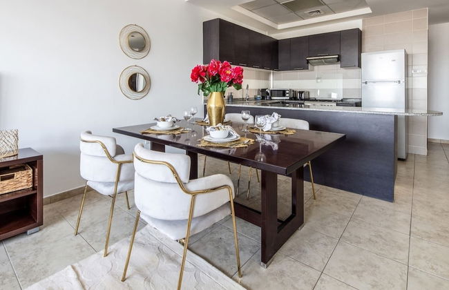 Outstanding 2BR in Serene JVT Neighborhood! - Foto 22
