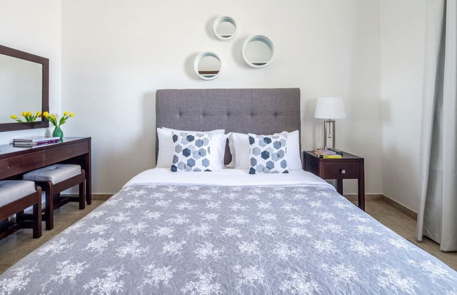 Outstanding 2BR in Serene JVT Neighborhood! - Foto 9