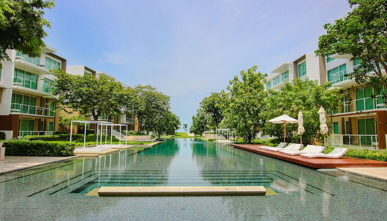 Photo 1 - Hua Hin Luxury Beachfront Condo By Mon