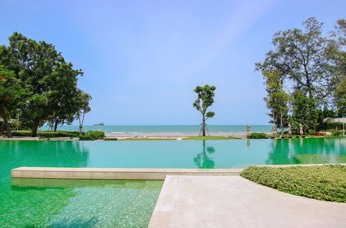 Photo 28 - Hua Hin Luxury Beachfront Condo By Mon