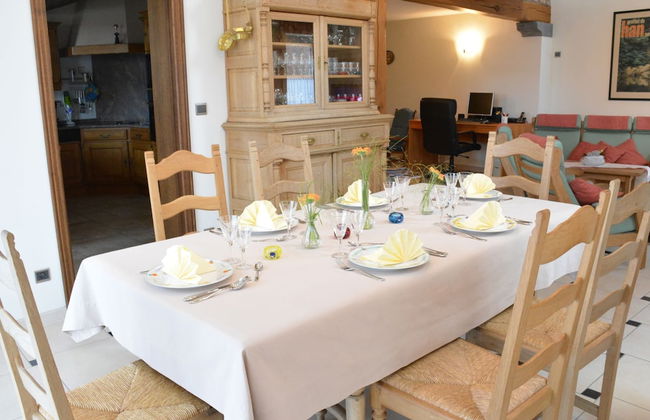 Stylish Holiday Home in Han-sur-lesse With Terrace - Foto 1