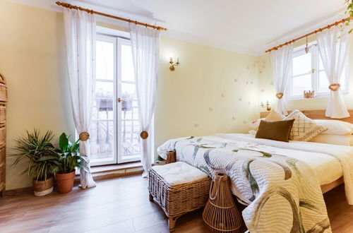 Photo 2 - Incredible 2Br Loft in Heart of Prague