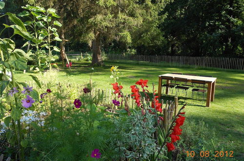 Foto 28 - Regional House With Exposed Timber Frame Elements Full of Authenticity and Charm in a Green Area