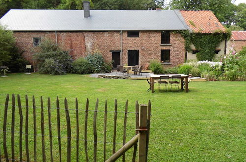 Foto 21 - Regional House With Exposed Timber Frame Elements Full of Authenticity and Charm in a Green Area