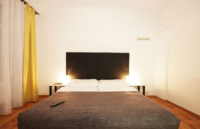Prague Central Residence - Photo 8