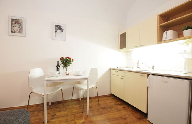 Prague Central Residence - Photo 4