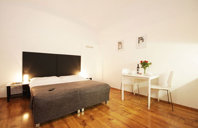 Prague Central Residence - Photo 1