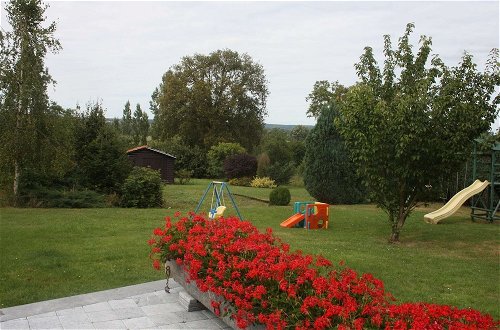 Foto 31 - Luxurious Holiday Home With Garden in Gimnee