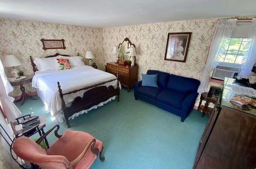 Photo 38 - Family Farmhouse Inn