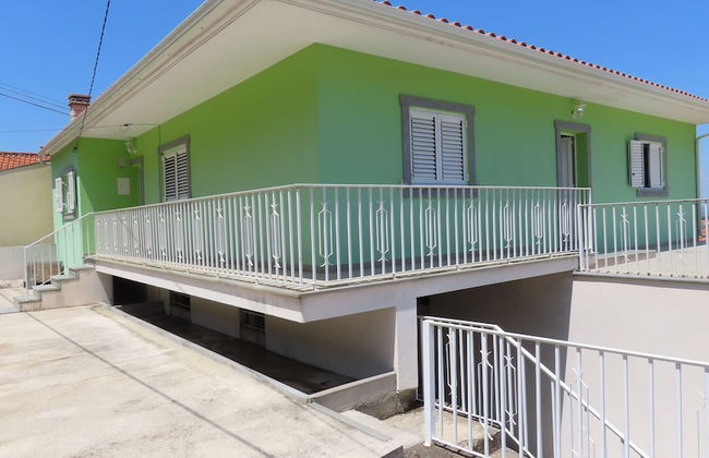 Lovely 3-bed House in Queimada Ideal for Families - Foto 29