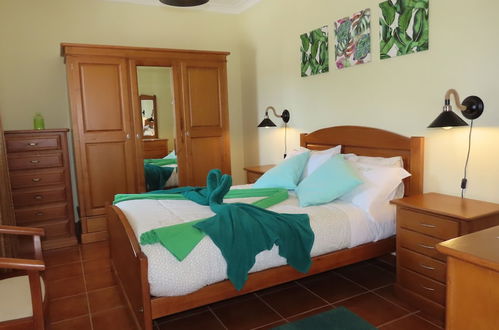 Photo 7 - Lovely 3-bed House in Queimada Ideal for Families