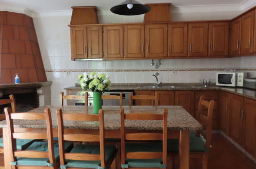 Photo 11 - Lovely 3-bed House in Queimada Ideal for Families