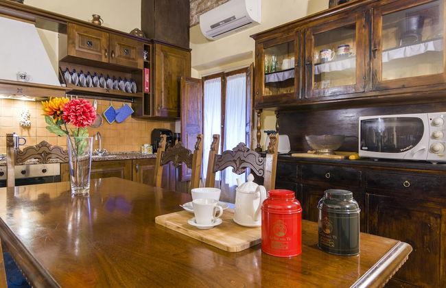 Florence Ariento Romantic Apartment - Photo 9