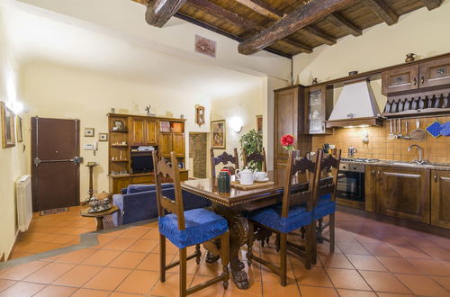 Photo 7 - Florence Ariento Romantic Apartment