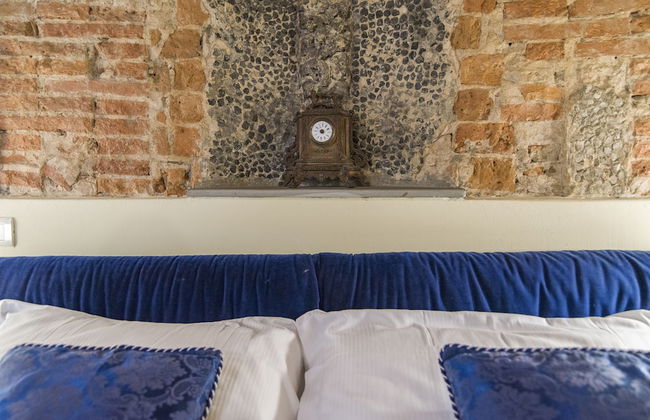 Florence Ariento Romantic Apartment - Photo 6