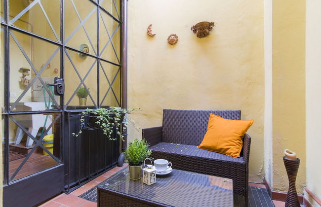 Florence Ariento Romantic Apartment - Photo 19
