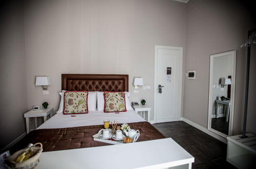 Photo 13 - Chic & Town Luxury Rooms