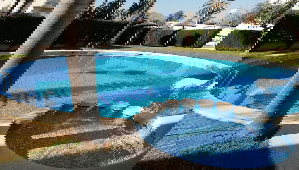Primary image