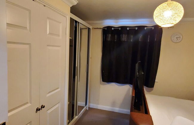 Lovely 2 Bed Apartment in East London - Foto 8