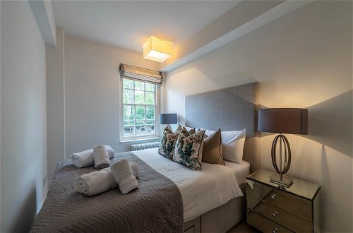 Photo 17 - Smart 2 Bedroom Apartment in Chelsea 26