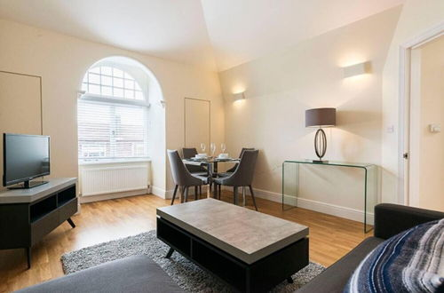 Photo 8 - Cosy Two Bedroom Apartment - Flat 59a