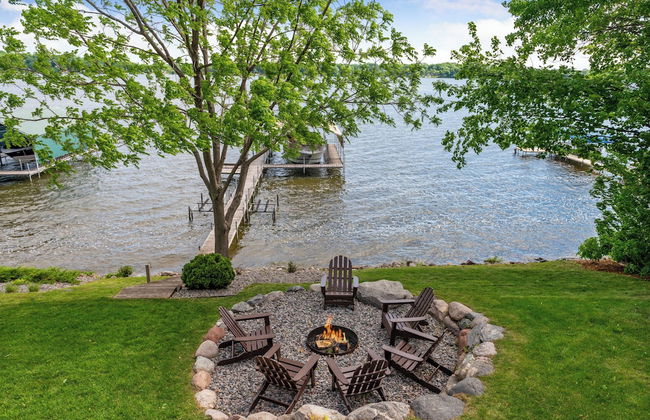 Lakefront Luxury - Foto 44