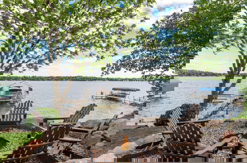 Foto 1 - Lakefront Luxury