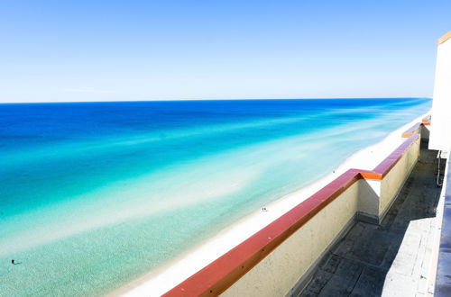 Foto 30 - Landmark Holiday Beach Resort by VRI Americas
