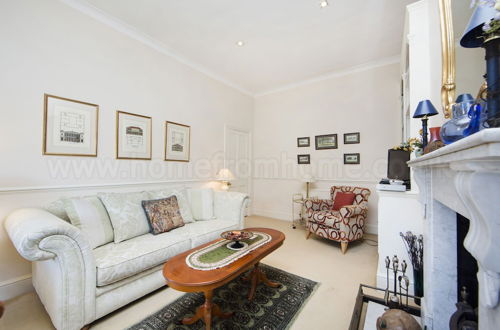 Foto 8 - Brunswick Gardens - Cosy Apartment in a Cherry Tree Lined Street- Notting Hill