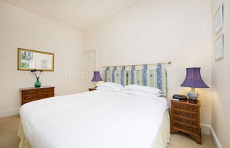 Foto 3 - Brunswick Gardens - Cosy Apartment in a Cherry Tree Lined Street- Notting Hill