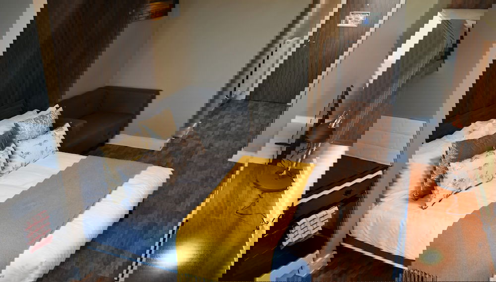 Primary image