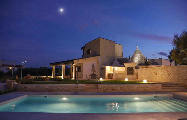 TD Trulli Saveni Trulli with Pool Near the Centre - Photo 25
