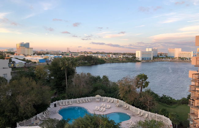 2701 · Luxury Lakefront Unit With Pool Views - Foto 21