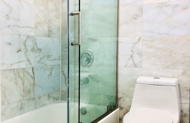 2701 · Luxury Lakefront Unit With Pool Views - Foto 18