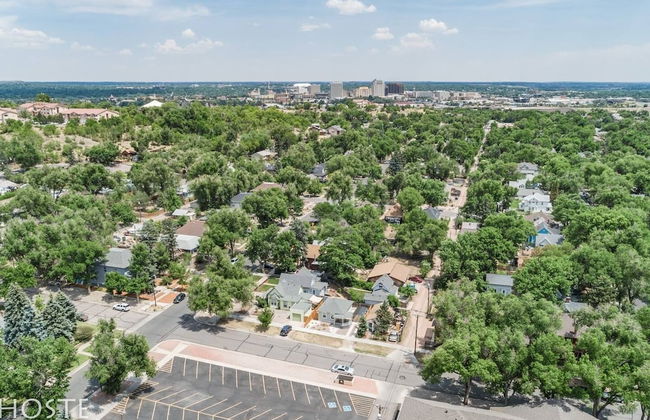 Romantic Getaway King Bed 1min to Restaurants! - Foto 39