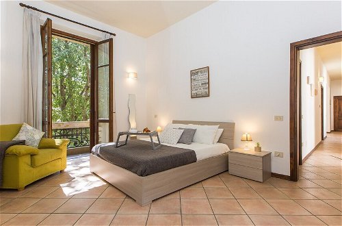 Photo 1 - Rental In Rome Rosselli Palace Apartment 2
