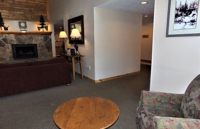 Fox Pine Lodge 4 Bed 4 Bath Condo - Photo 4