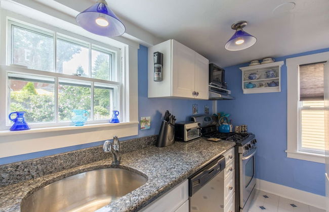 Brackett Cottage - Photo 21