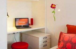 Photo 3 - JOIVY Color-block studio w/workspace &free parking at the heart of Santa Catarina