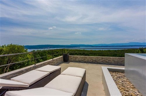 Photo 16 - Modern Holiday Home at Crikvenica With Sea View