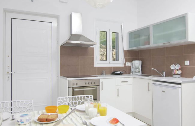 Peaceful Holiday Home in Agia Triada With Swimming Pool - Foto 6
