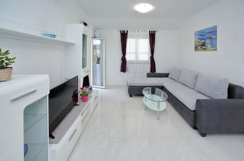 Photo 19 - Spasious two Storey Holiday Home With Great Sea View Terrace