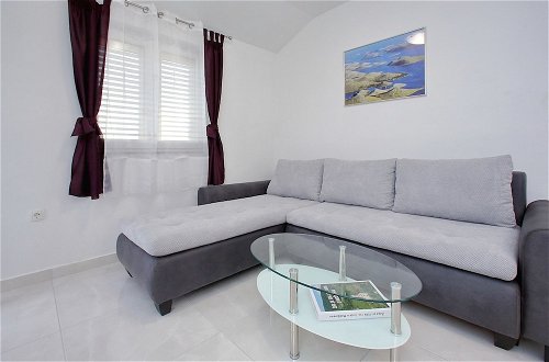 Photo 10 - Spasious two Storey Holiday Home With Great Sea View Terrace