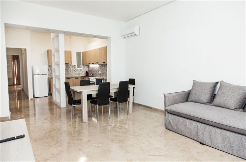 Photo 16 - Luxury Apt in central Athens
