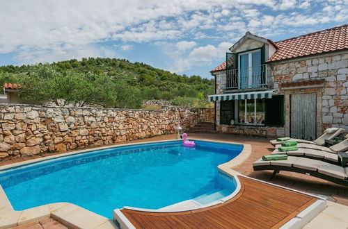 Foto 30 - Chic Holiday Home in Marina With Private Swimming Pool